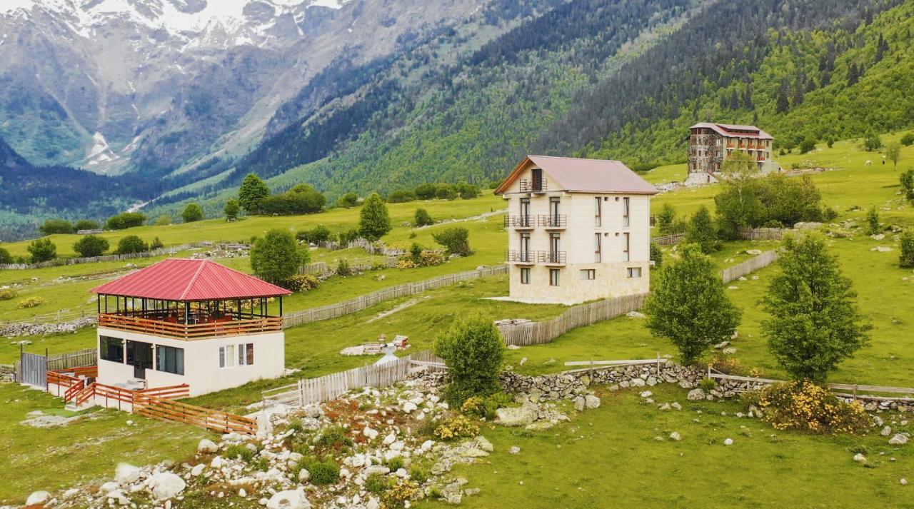 Panorama Ushba Hotel Mestia Eksteriør billede